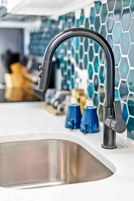 Contemporary Luxury Br, Ewr Airpt, Nyc, Free Pkng, Prudential Cntr, American Dream Mall Elizabeth Ngoại thất bức ảnh