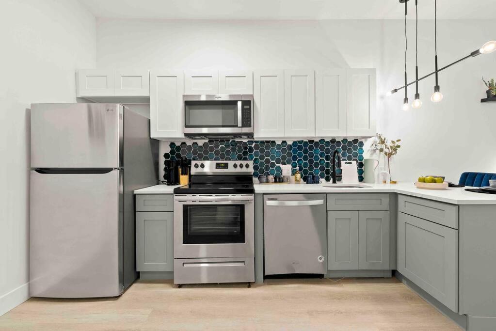 Contemporary Luxury Br, Ewr Airpt, Nyc, Free Pkng, Prudential Cntr, American Dream Mall Elizabeth Ngoại thất bức ảnh